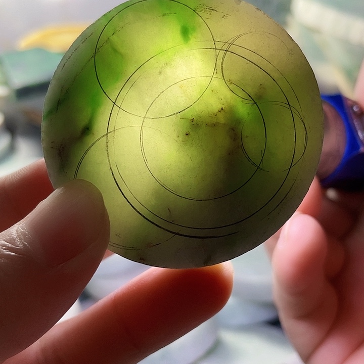 翡翠挂件未镶嵌毛料22