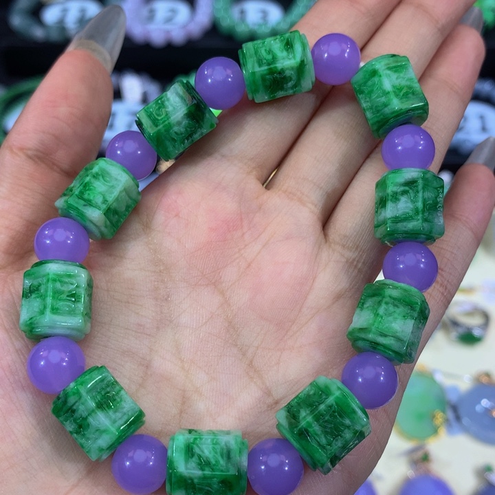 翡翠未镶嵌颈饰翡翠14