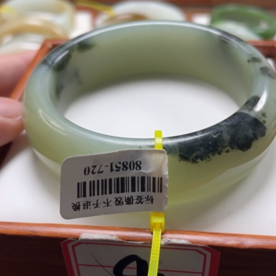 【闪购商品】和田玉手镯未镶嵌喵*