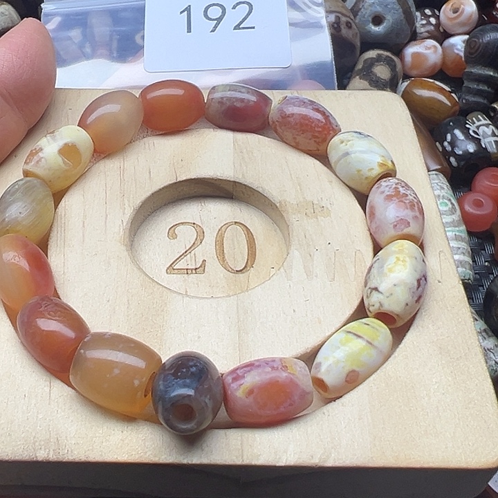 我***哥玛瑙/玉髓未镶嵌手链