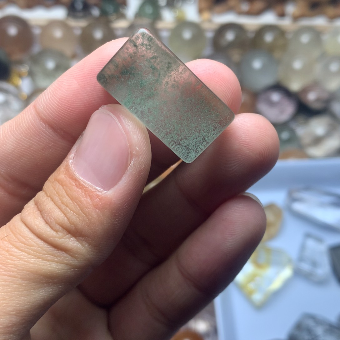 水晶珠宝半成品未镶嵌绿幽灵吊坠