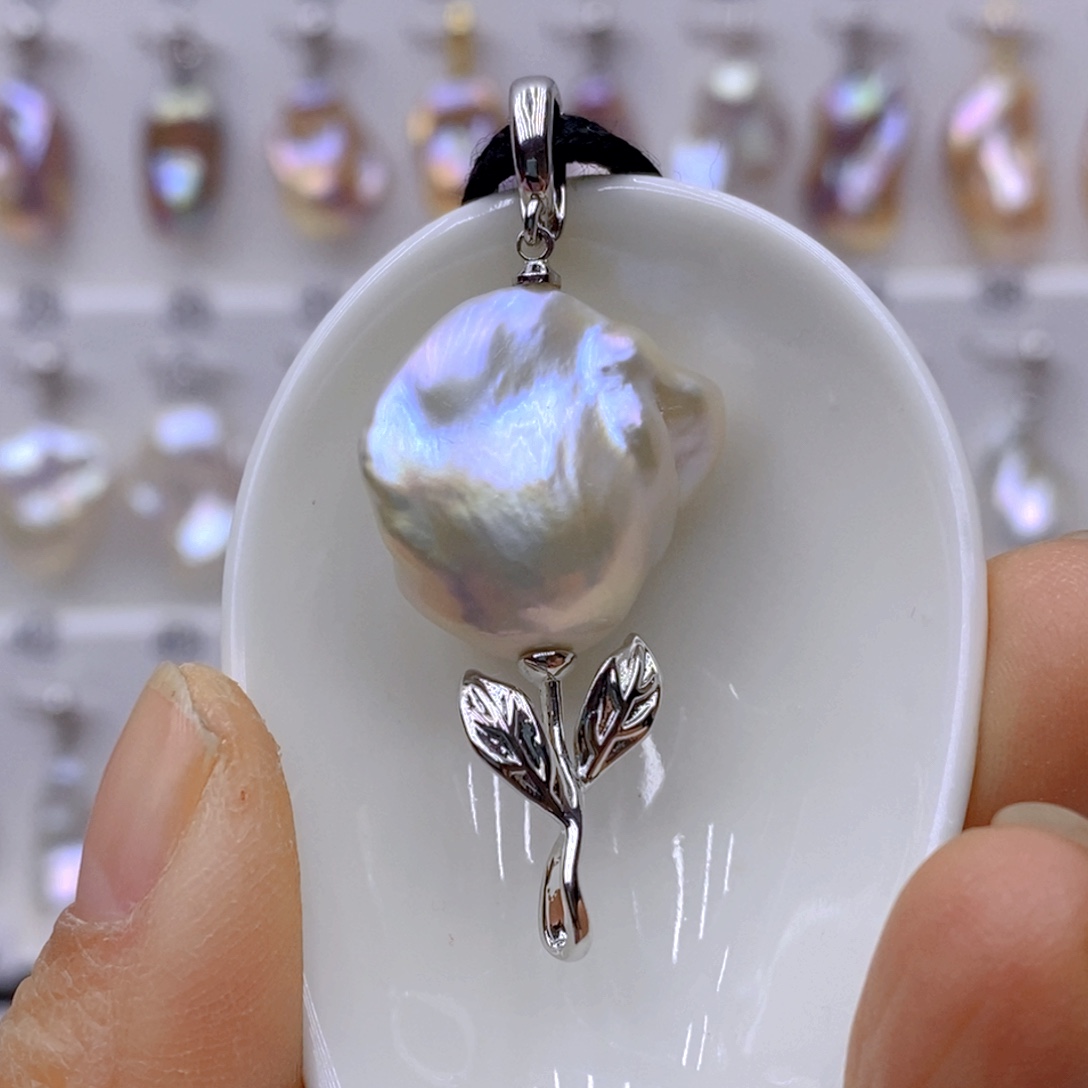 嗯***」淡水珍珠颈饰14K金镶嵌