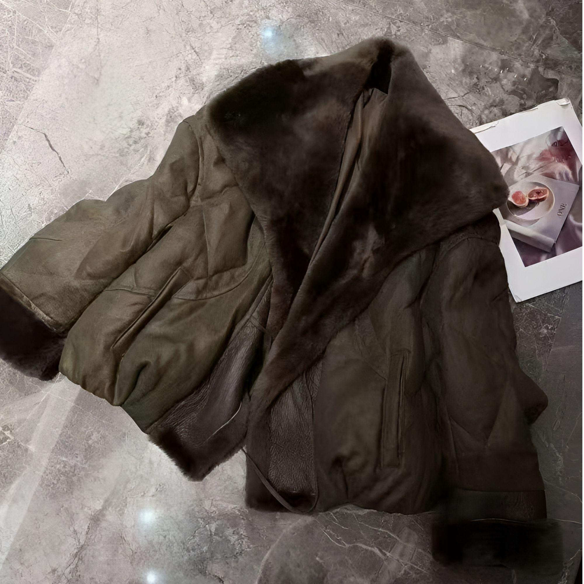 白鹅绒时尚轻奢女士冬装皮毛一体鹅绒服