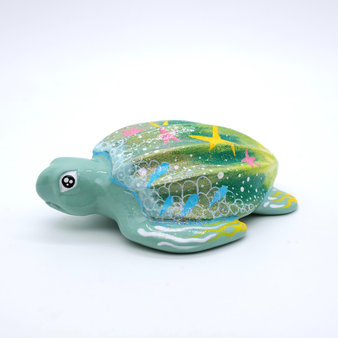 PM 王甜心工作室《海龟》石膏作品，仅一件（非王甜心本人绘画）