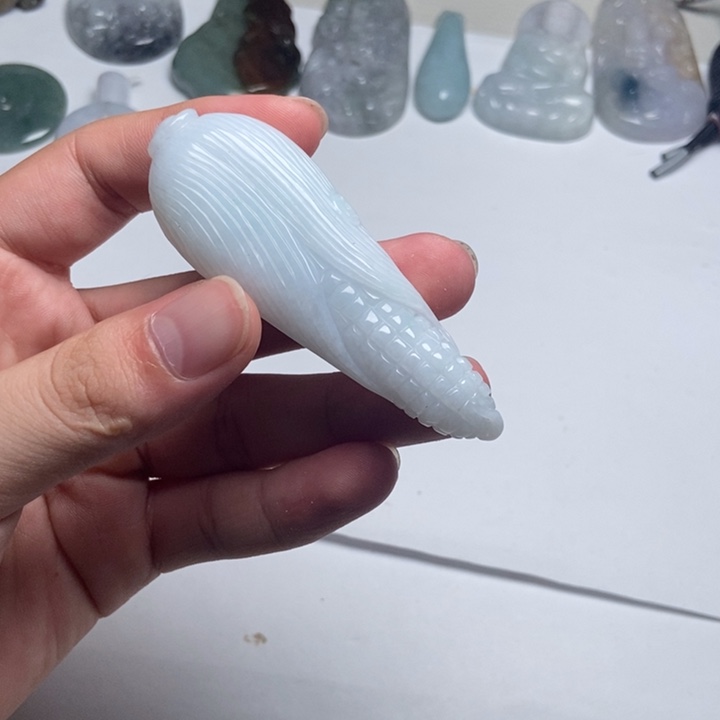 翡翠未镶嵌颈饰玉米9