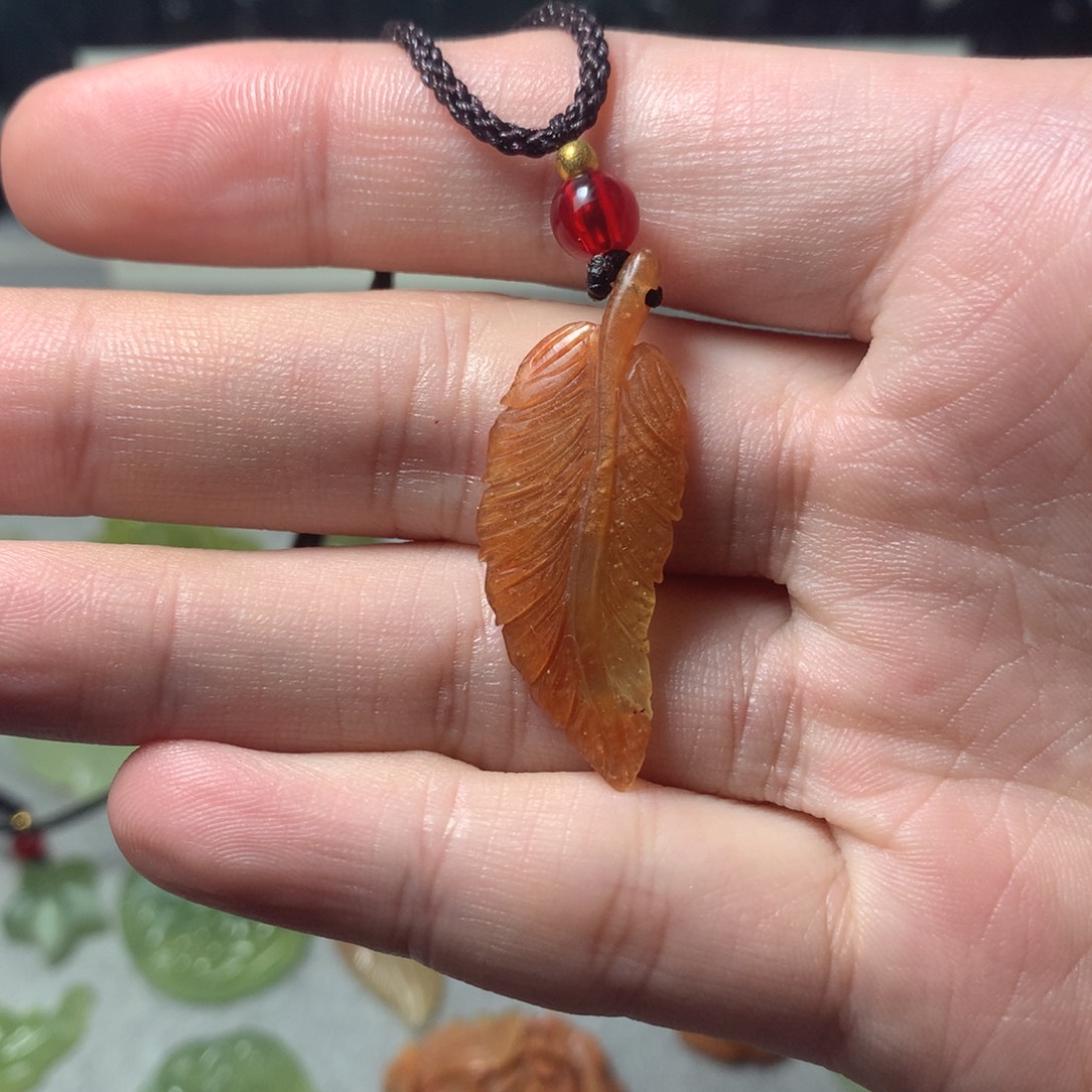 蛇纹石玉合金颈饰