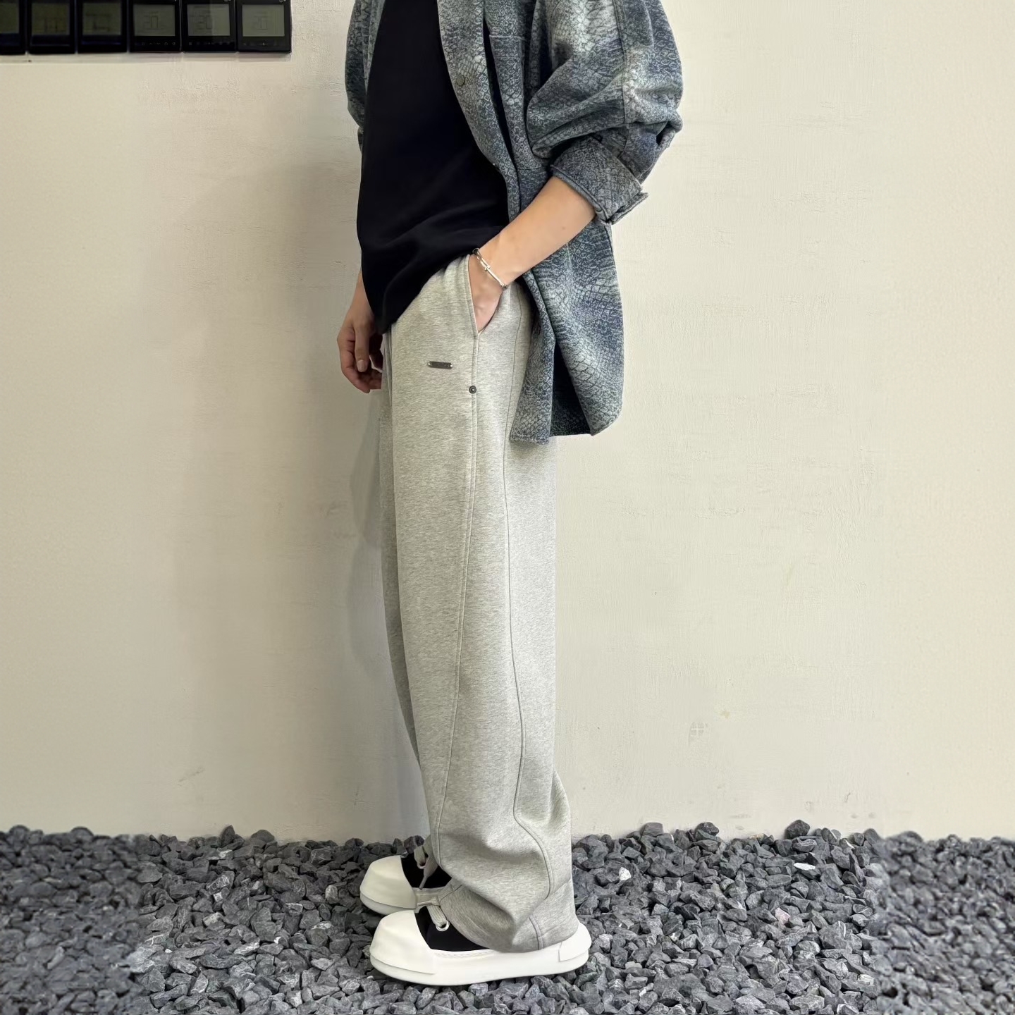 点点家男装休闲长裤早秋吸汗阔腿卫裤时尚立体修饰腿型百搭直筒裤