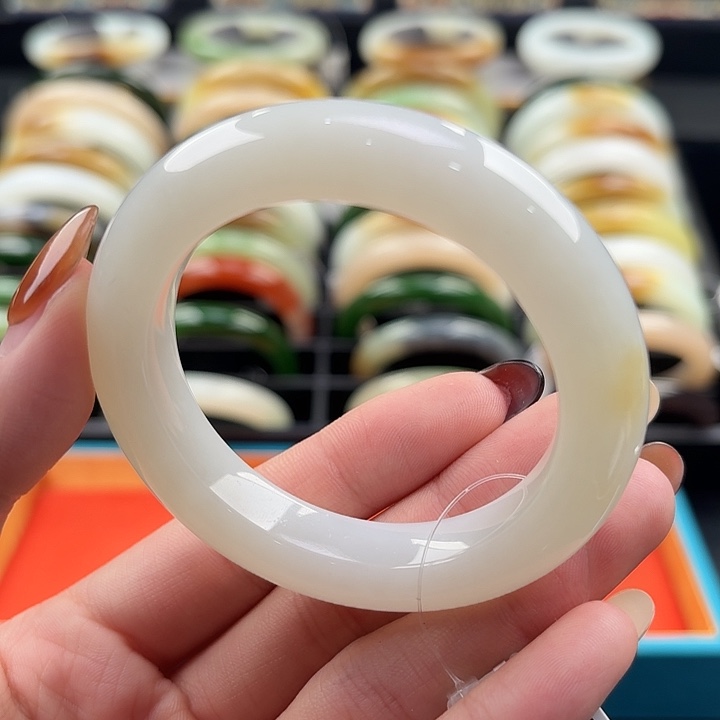 未镶嵌手镯和田玉羊脂白50.4