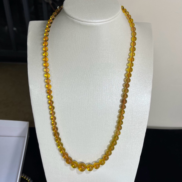 【凯馨珠宝】缅甸天然琥珀血红茶塔珠项链