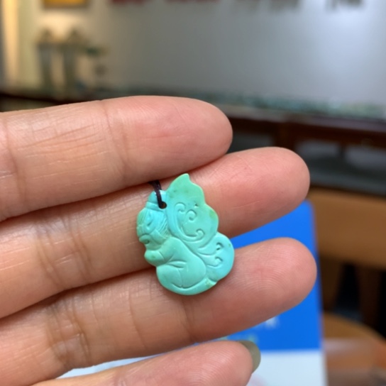 绿松石配饰未镶嵌