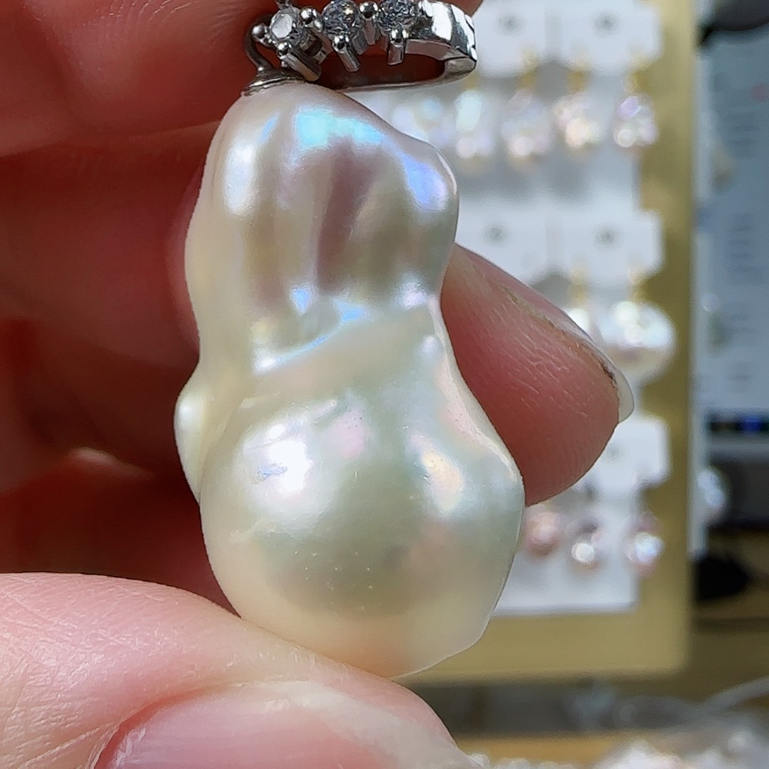 淡水珍珠吊坠（特价有瑕）2个银S925镶嵌