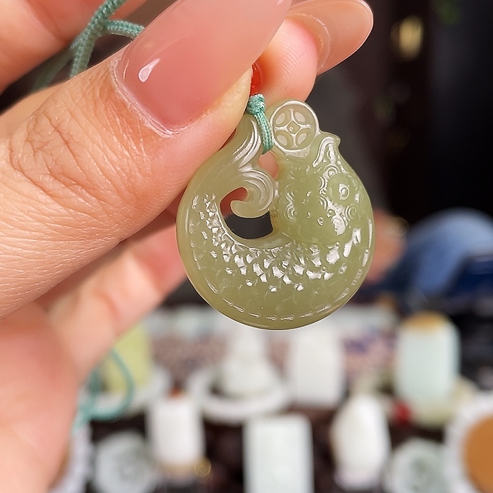 和田玉未镶嵌颈饰定制发货