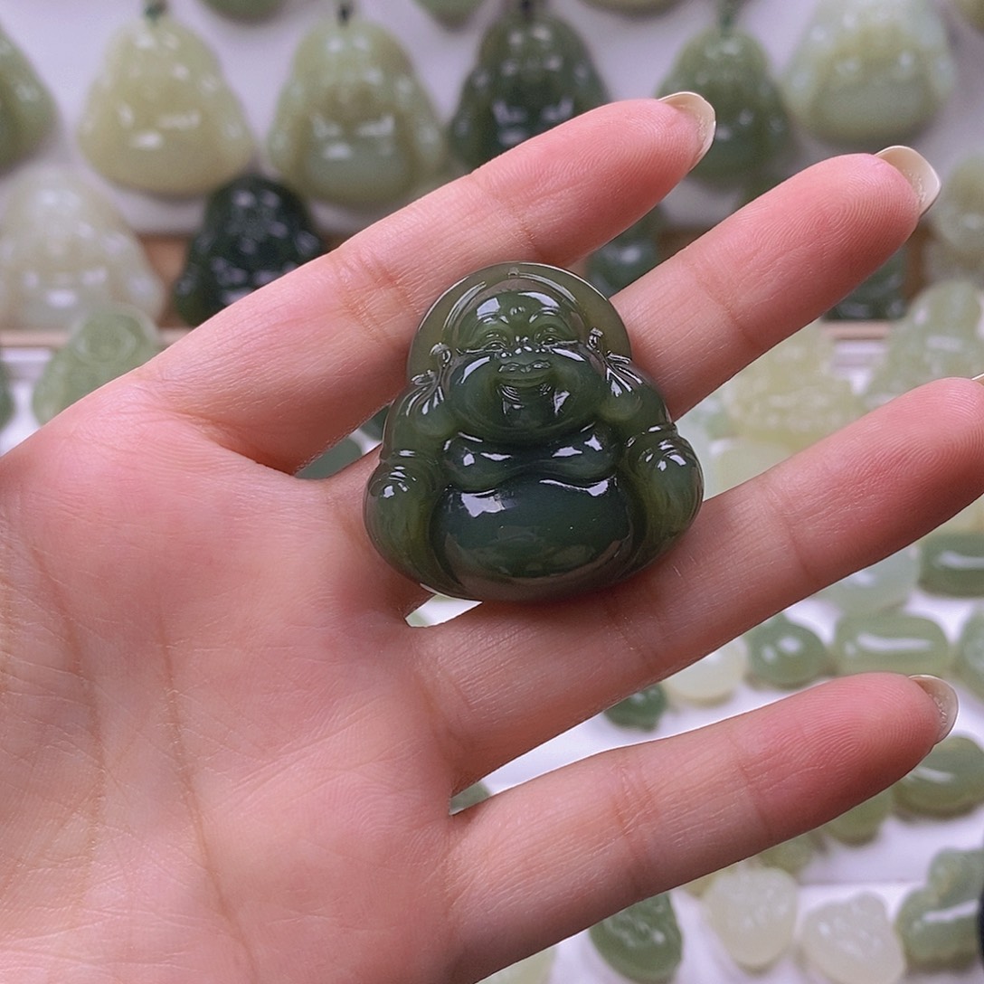 心***培和田玉未镶嵌颈饰