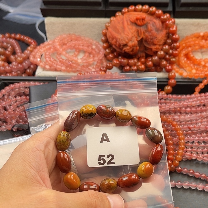 南红玛瑙未镶嵌多样性发货默认微瑕称重10mm