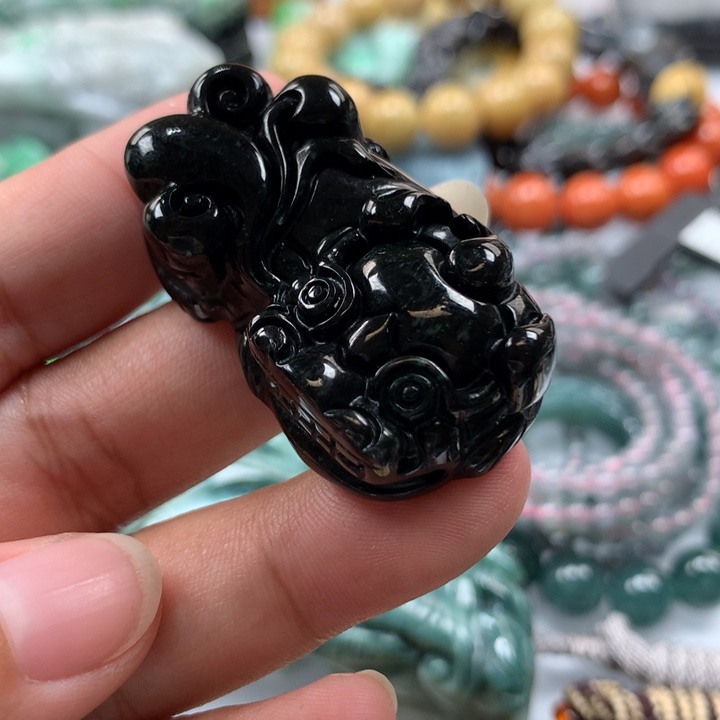 翡翠颈饰未镶嵌保真天然A货翡翠