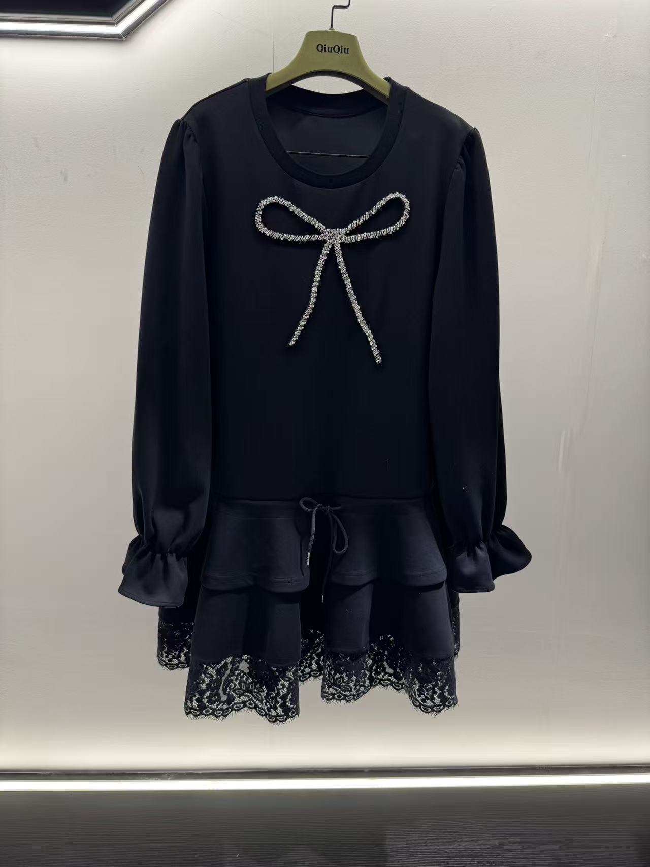 深圳大码女装中长款连衣裙赫本风蕾丝花边（AZ002）