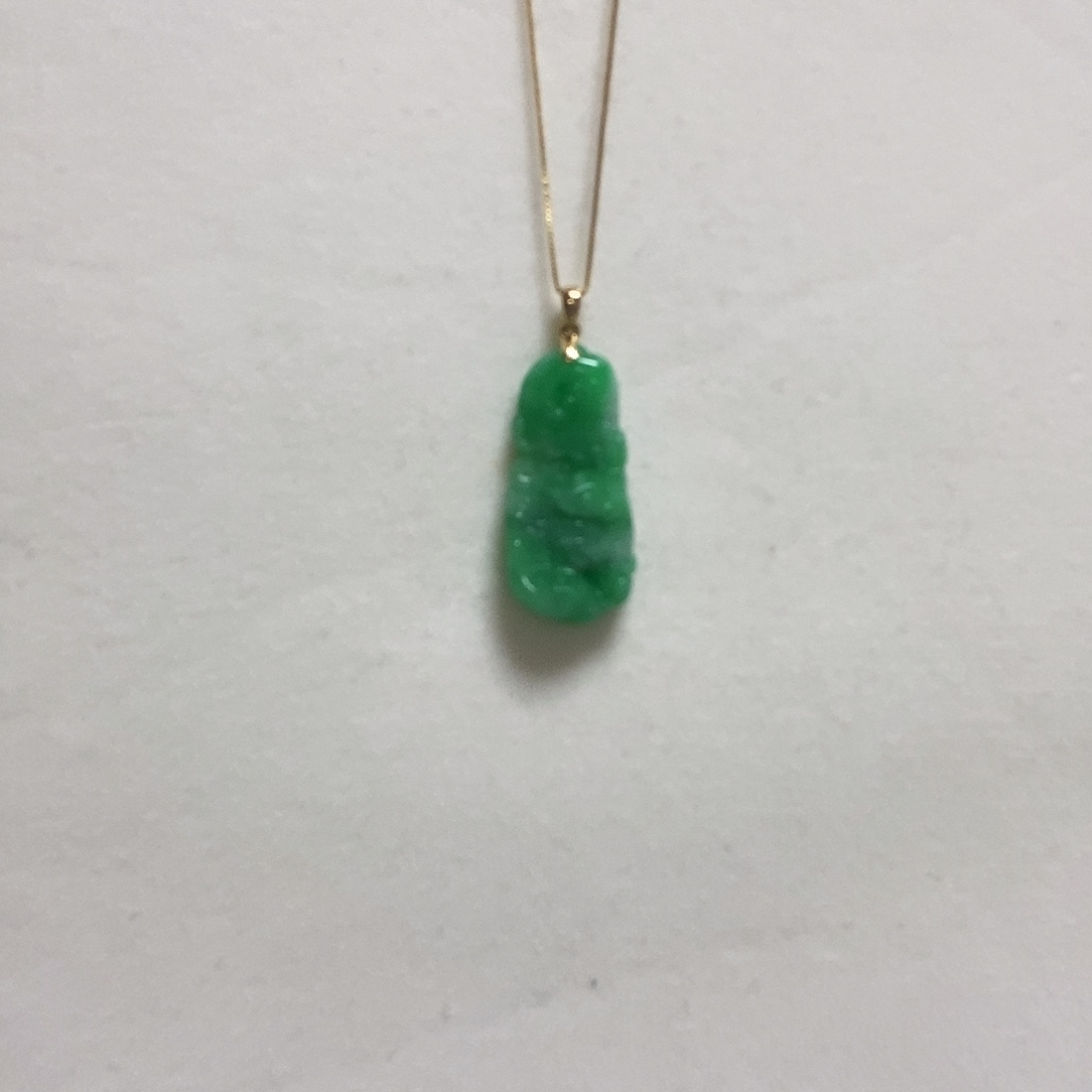 翡翠颈饰18K金镶嵌简单