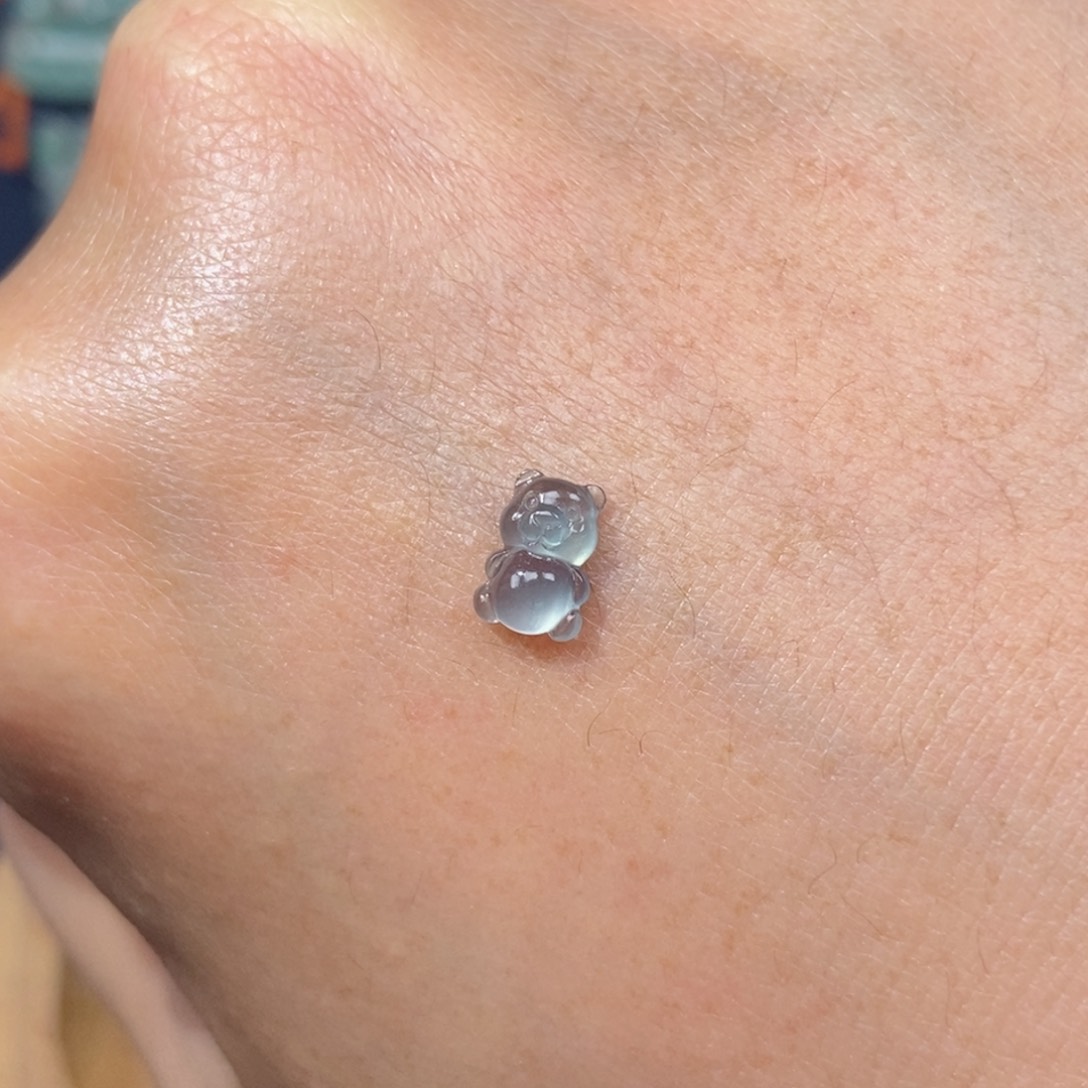 定制翡翠未镶嵌小熊