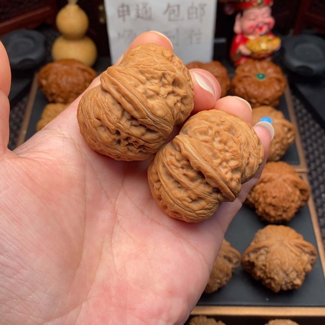 文玩核桃把件特价元宝46尺全品白茬