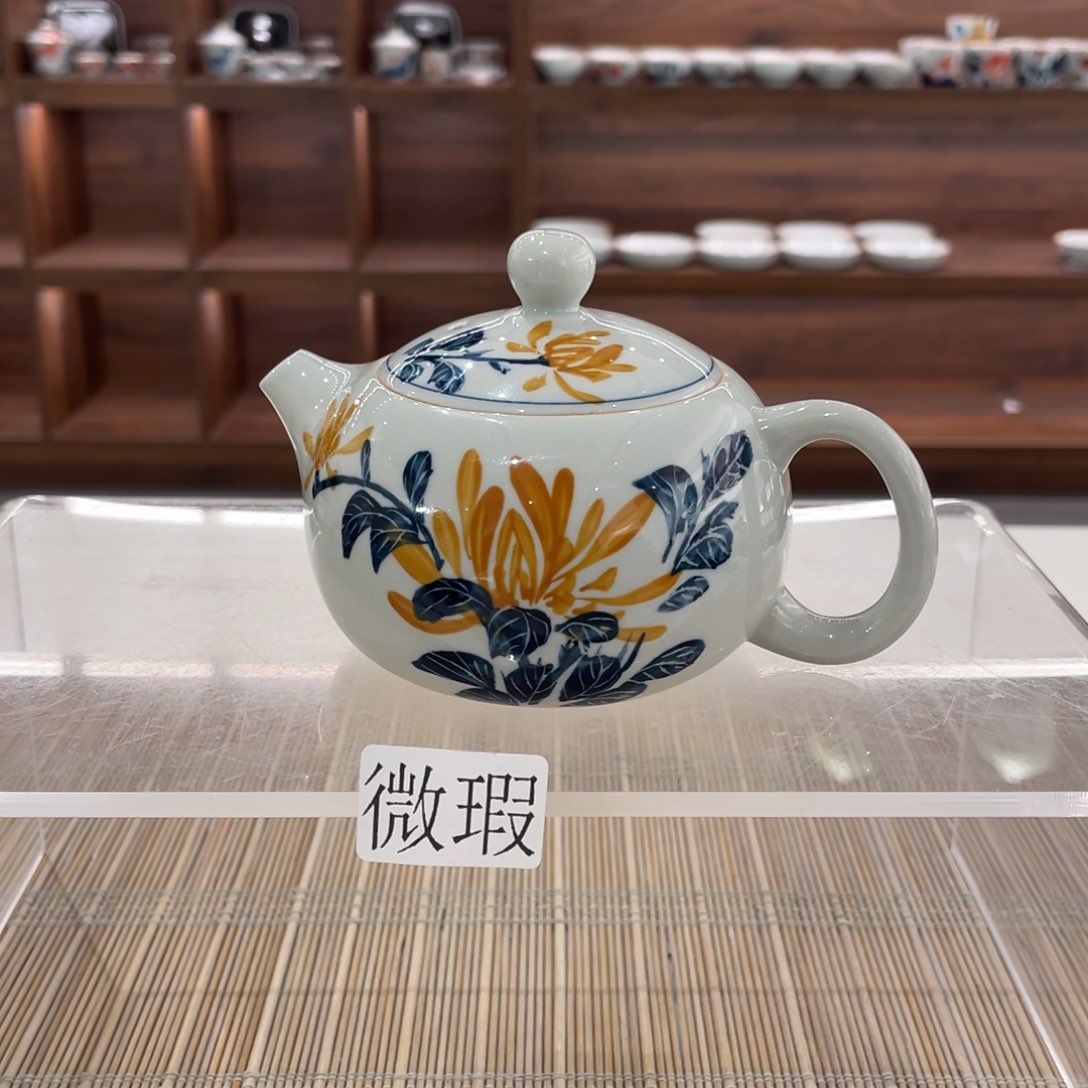 釉下手绘茶具微瑕