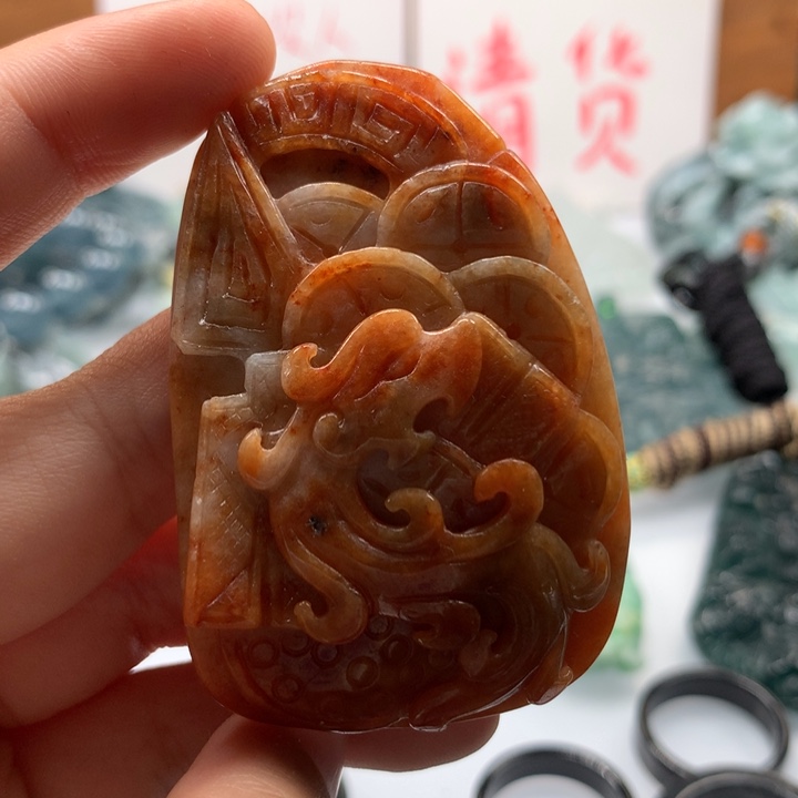 翡翠颈饰未镶嵌保真天然A货翡翠