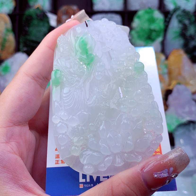 【闪购商品】翡翠颈饰未镶嵌挂件