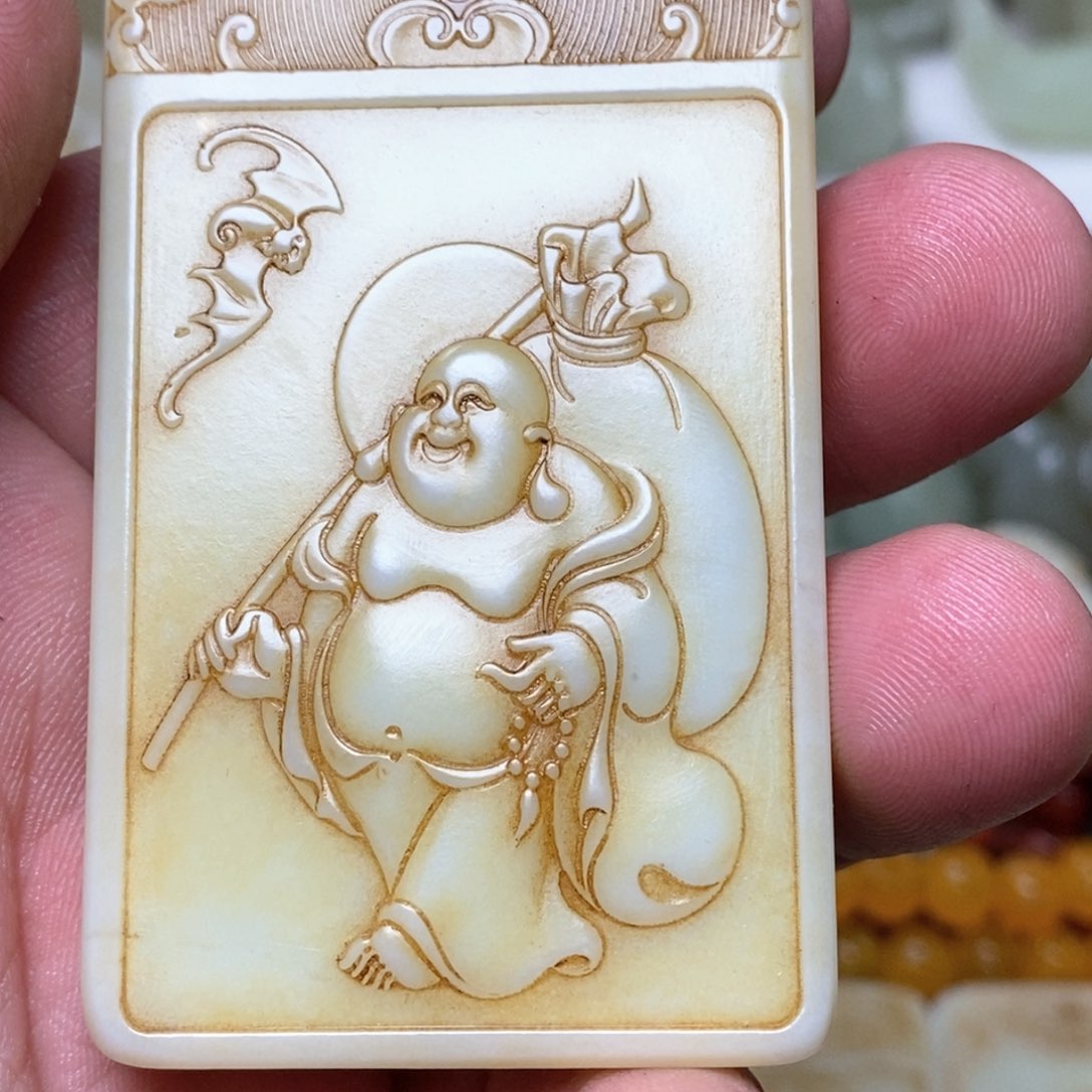 和田玉颈饰未镶嵌梅*