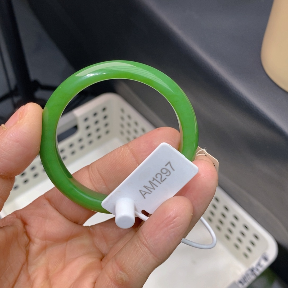 和田玉（碧玉）未镶嵌手镯L***y