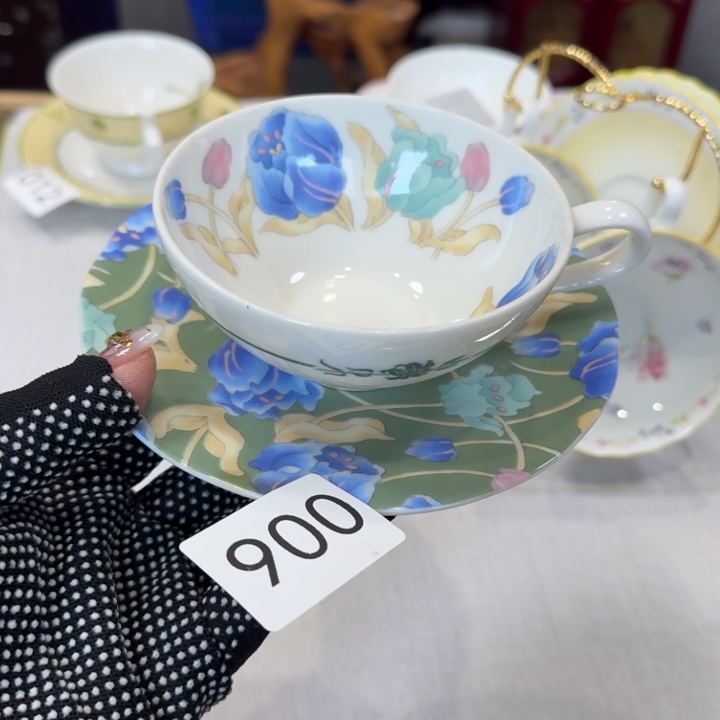 Y***i中古物品 默认微瑕很好看的杯子