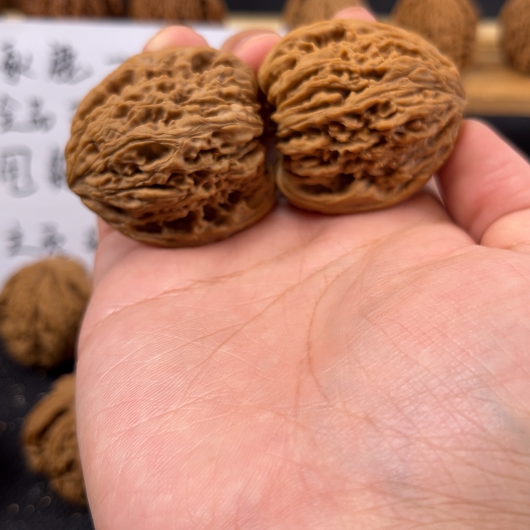 文玩核桃吊坠睡****吃南疆