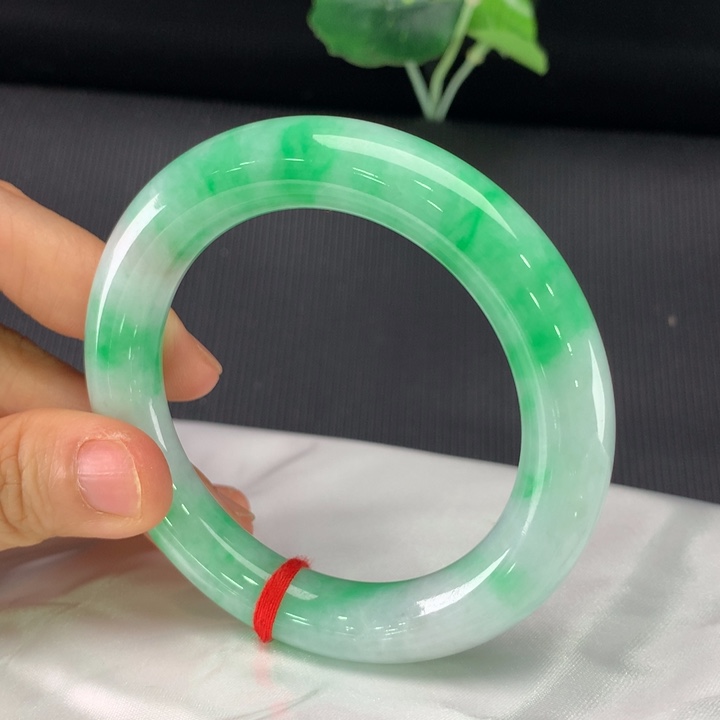 翡翠手镯未镶嵌圆条54