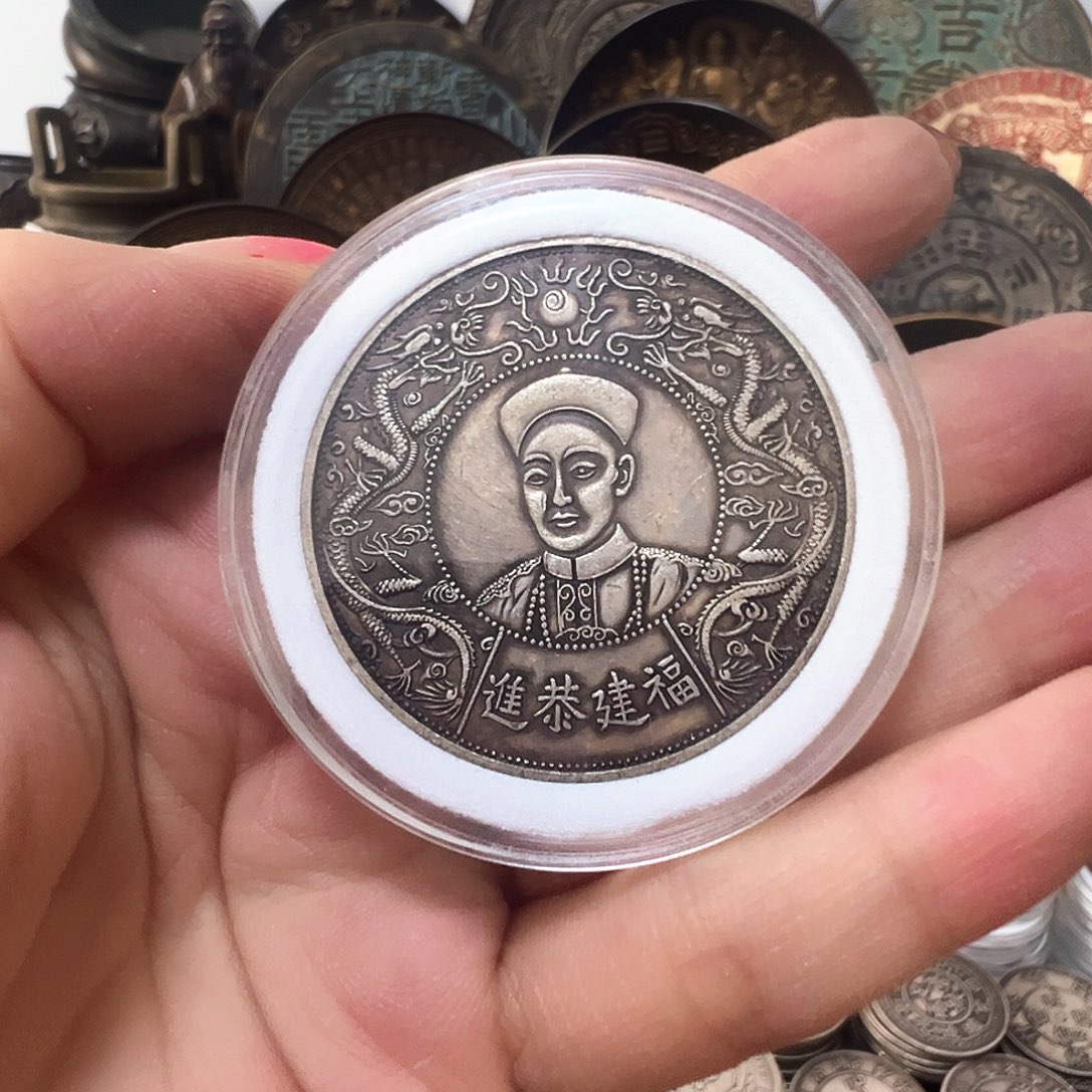 金属复古风格摆件