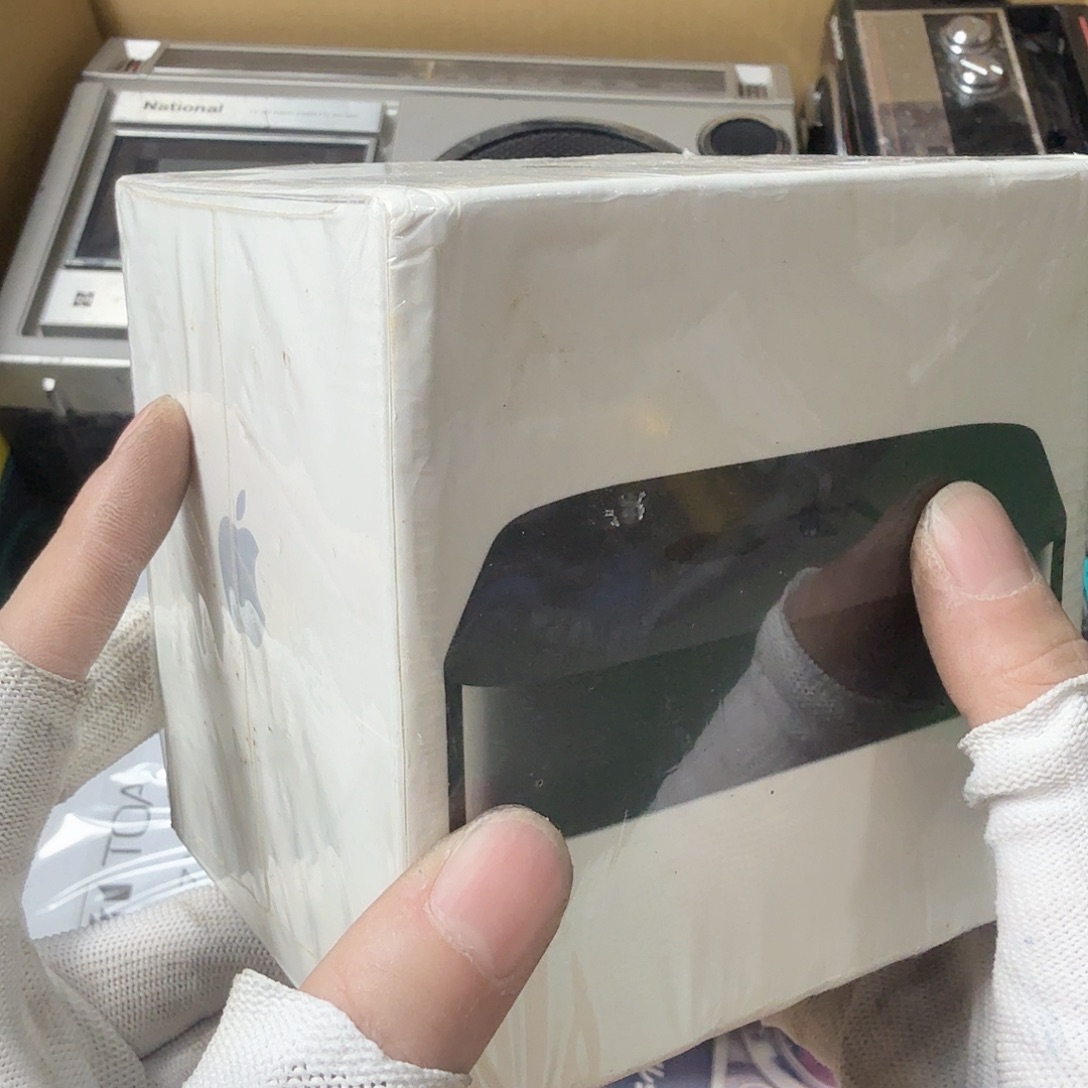 玉***弟中古商品，瑕疵品，不保好坏。630