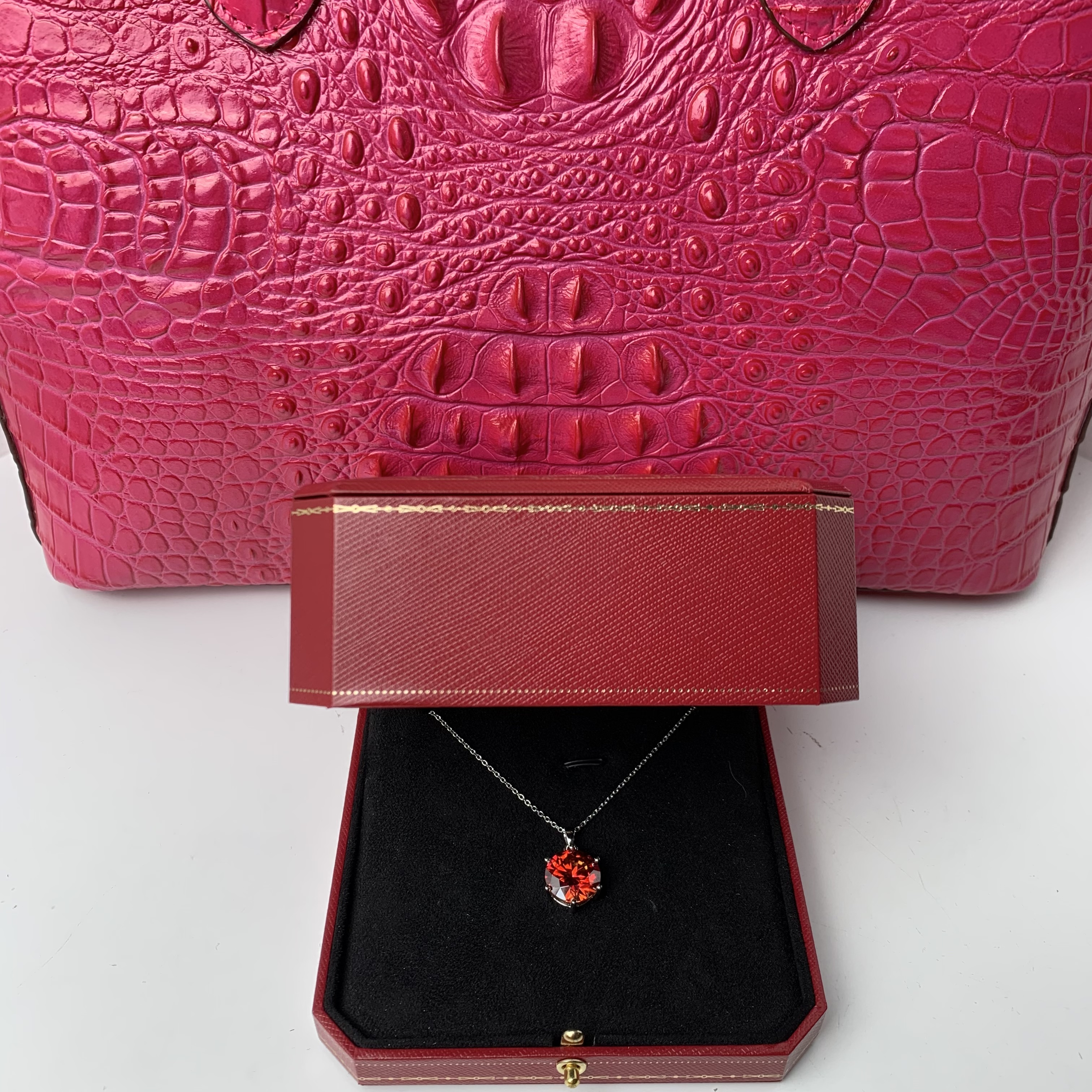 4034项链-10卡红时尚优雅设计首饰赠礼盒