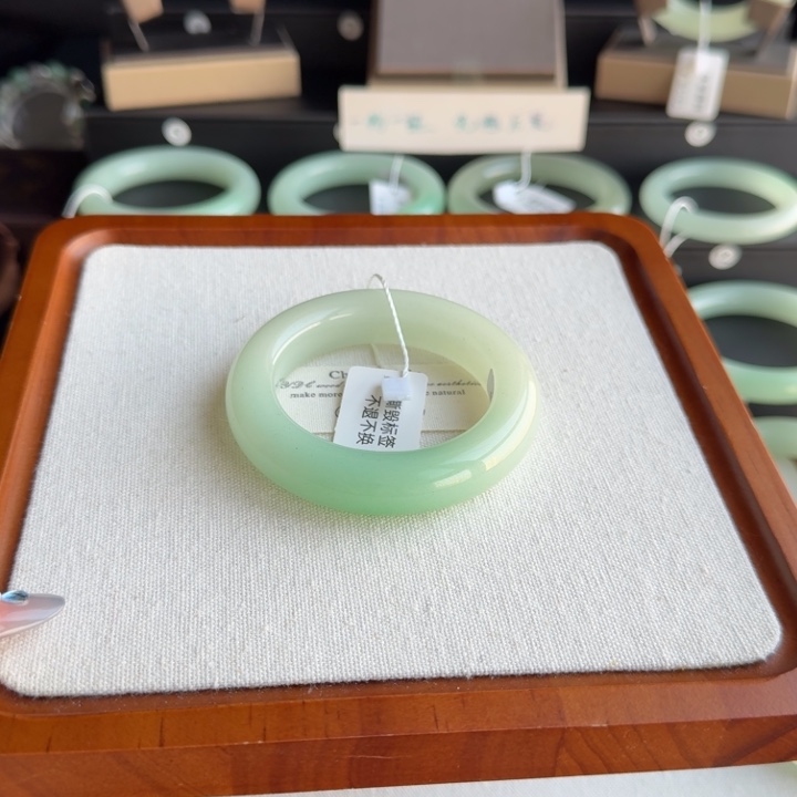 保***月非金属保涵51.2开板胖面包时尚手镯