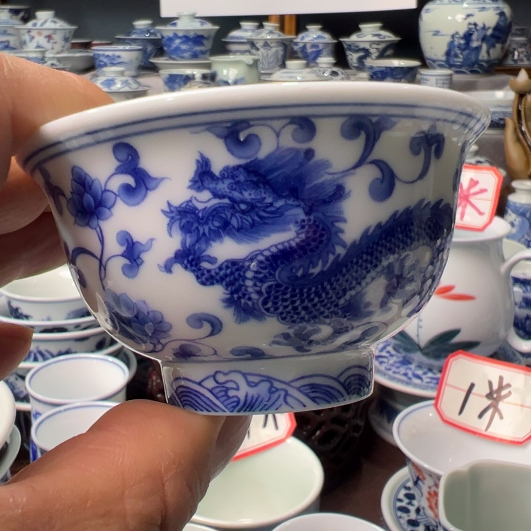 摆件景德镇青花瓷器