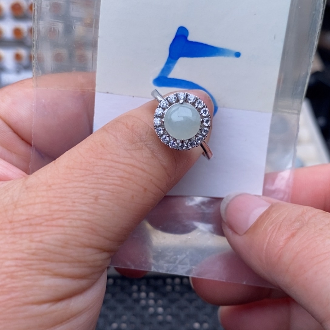 未镶嵌戒指翡翠缅甸