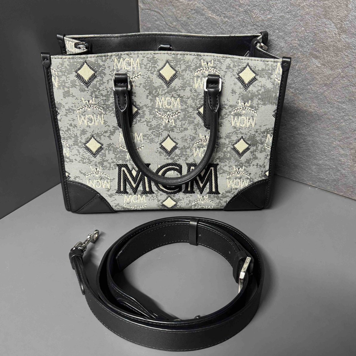 95新 MCM 沈多多/  帆布 托特包
