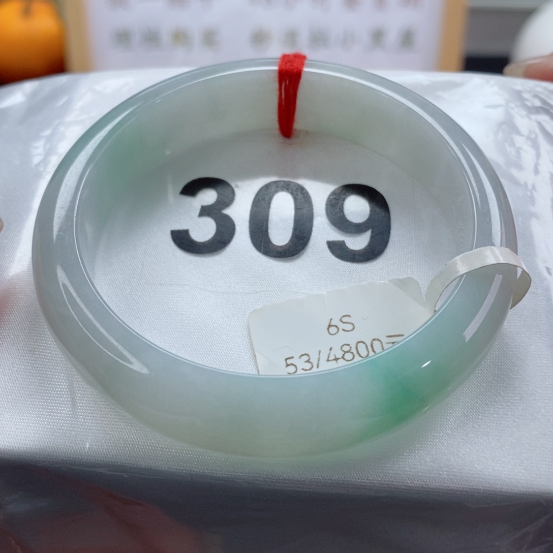 翡翠手镯未镶嵌天然A货翡翠手镯