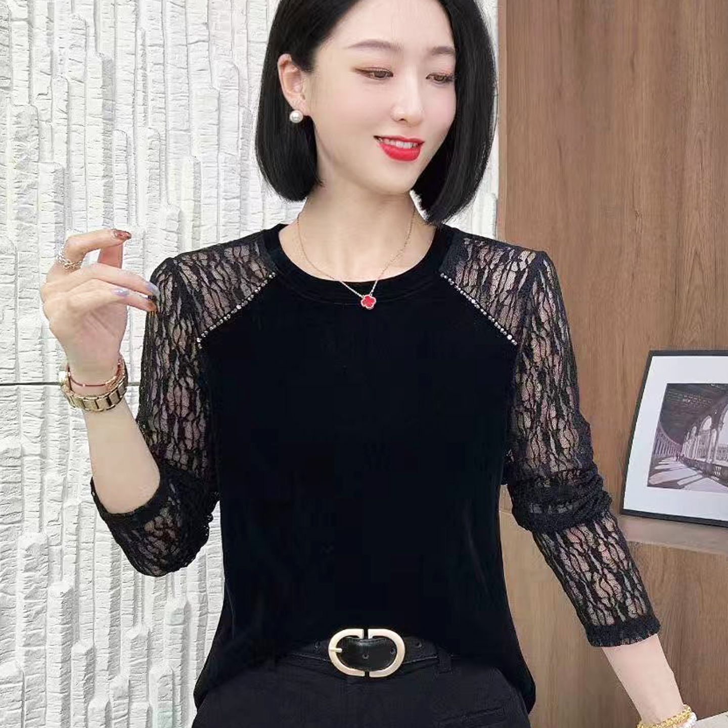 圆领丝绒蕾丝长袖拼接打底衫2025秋季新款时尚设计感洋气女装上衣