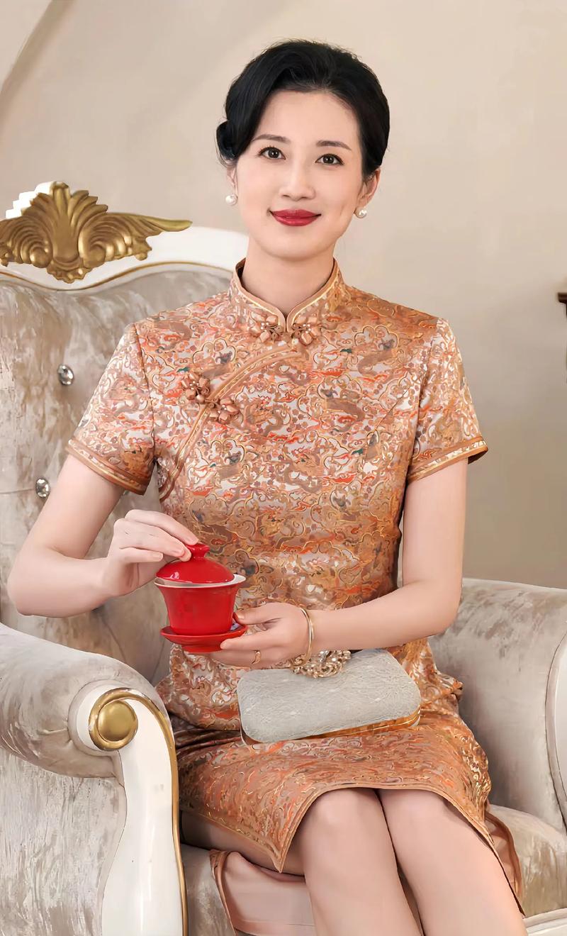 高奢女装上新新直播专用