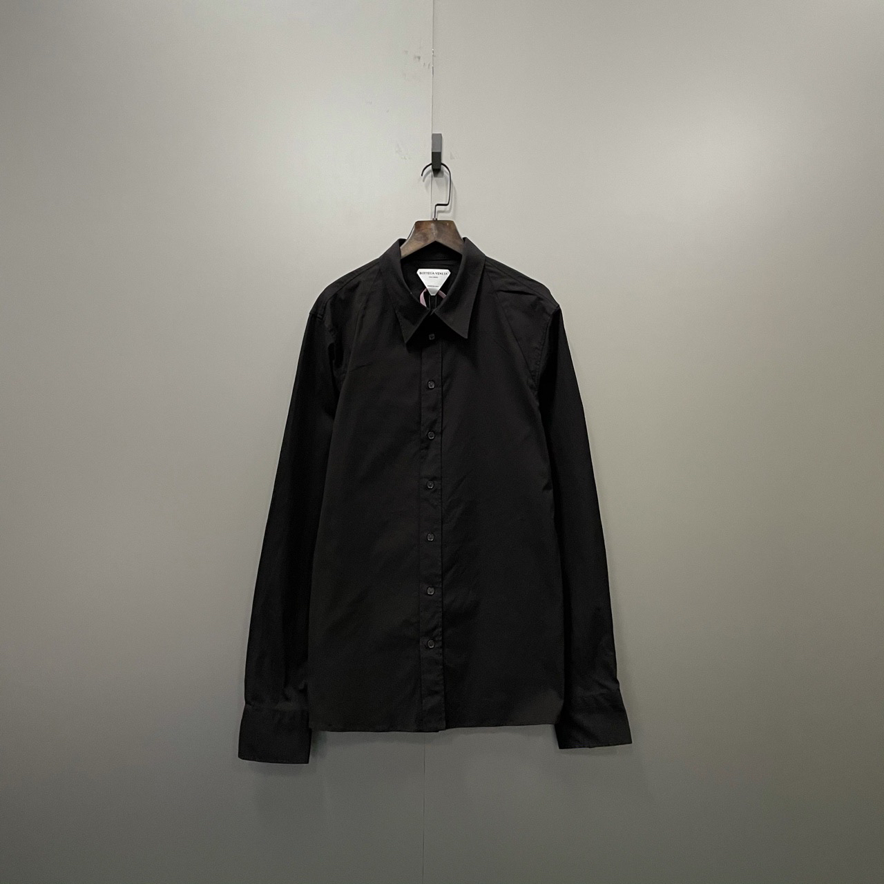 95新 BOTTEGA VENETA/葆蝶家 （bb1）黑色长袖衬衫 39码/500279