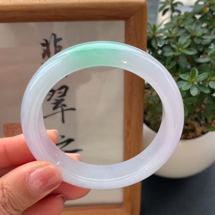 翡翠手镯未镶嵌翡翠手镯52