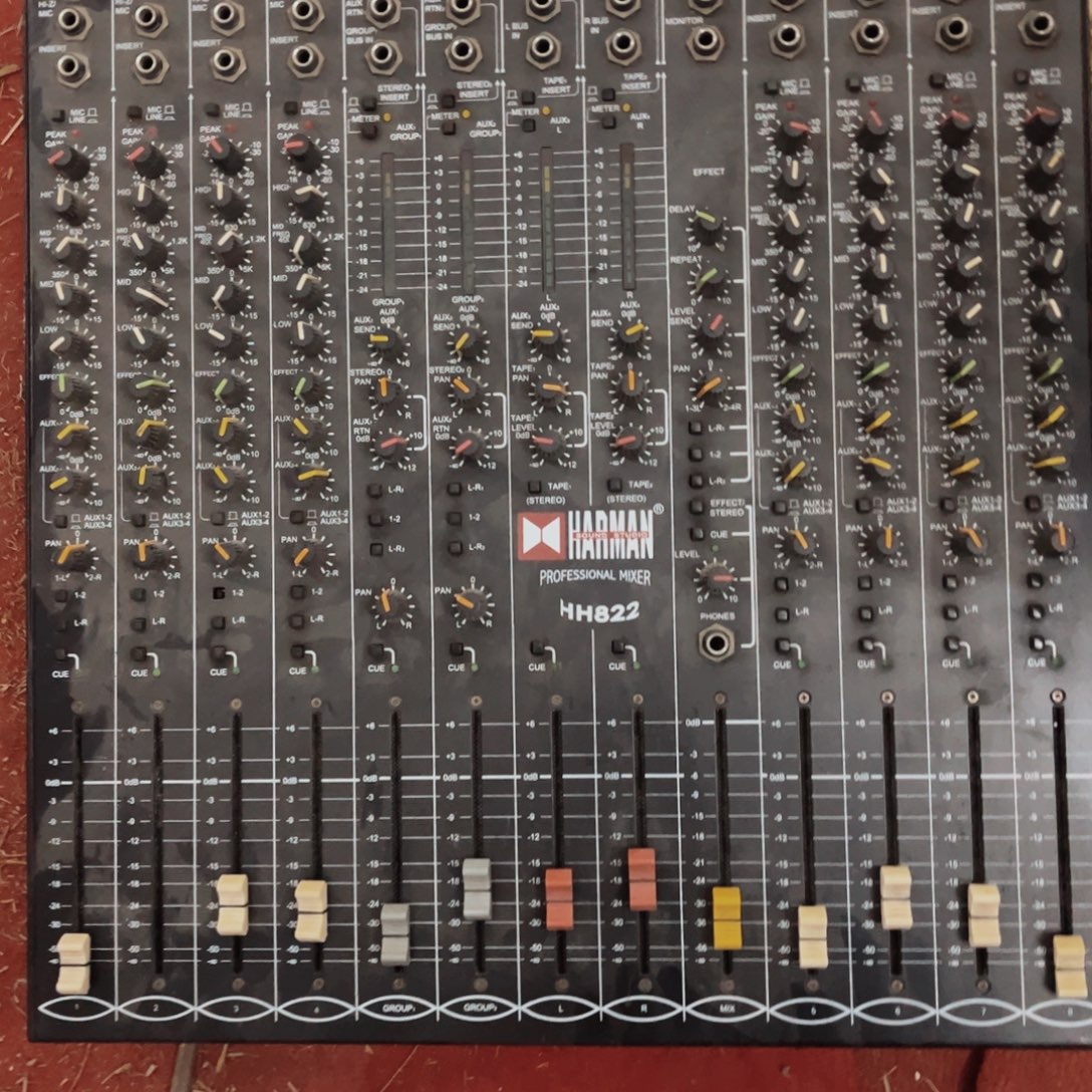 8新哈曼卡顿调音台，不包好坏，没有电源