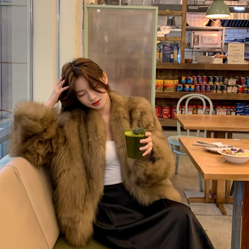 托卡毛毛外套女秋冬款韩版气质百搭V领+立领毛茸茸上衣防寒33587#