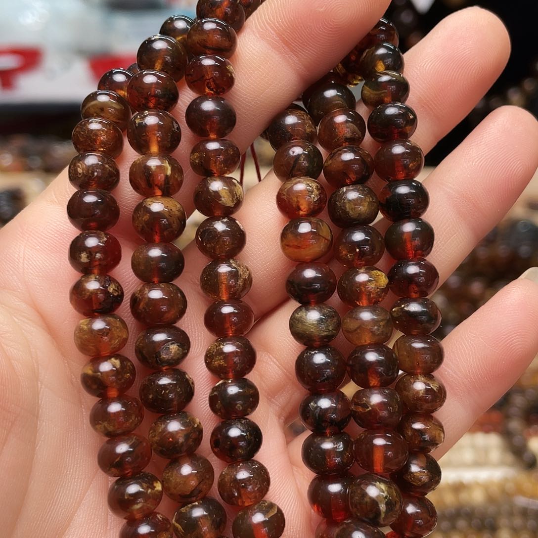 琥珀裸石未镶嵌八10777