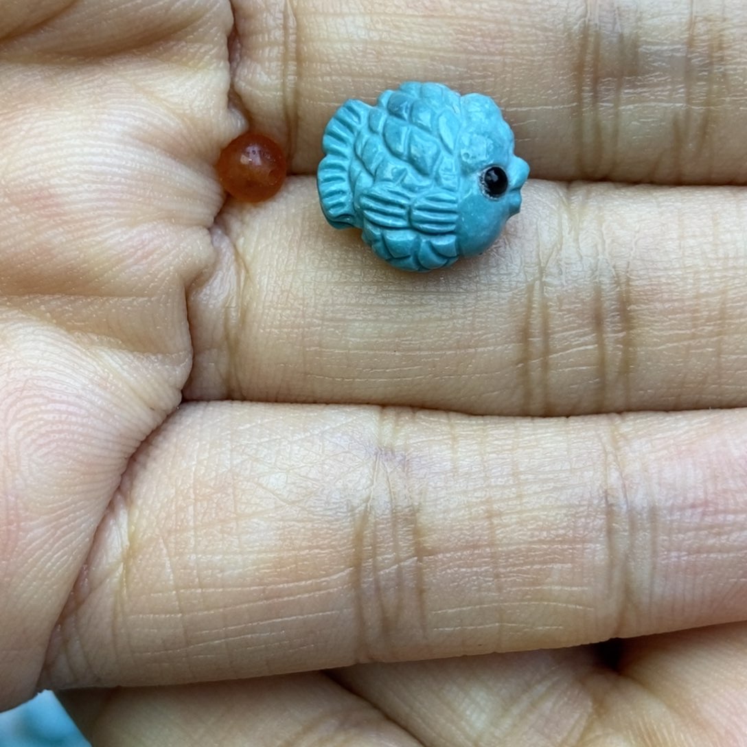 南红玛瑙配饰未镶嵌