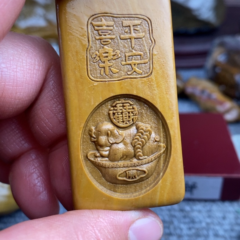 【闪购商品】原石雕刻手把件