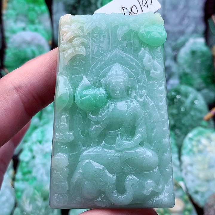 翡翠吊坠(不含链)未镶嵌