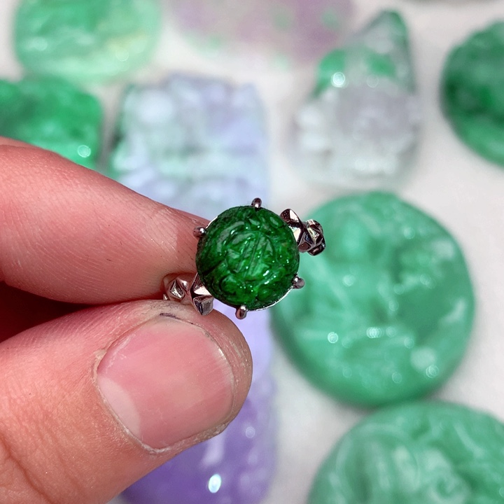 翡翠吊坠(不含链)未镶嵌